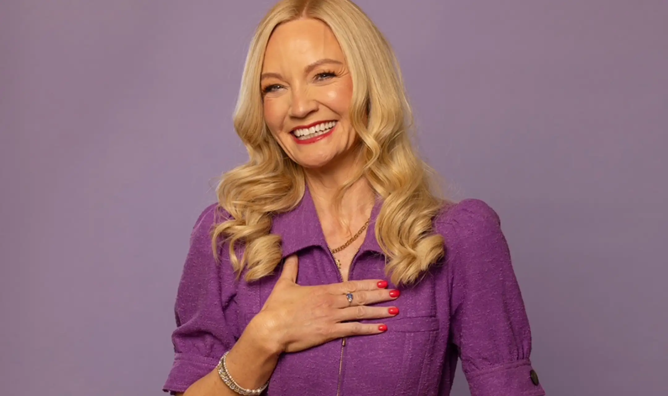 Donna Ashworth | The Art of Being Easily Pleased